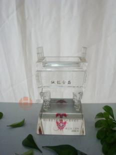 水晶內(nèi)雕藝術(shù) 廣州市夢煥工藝美術(shù)品的匠心傳承